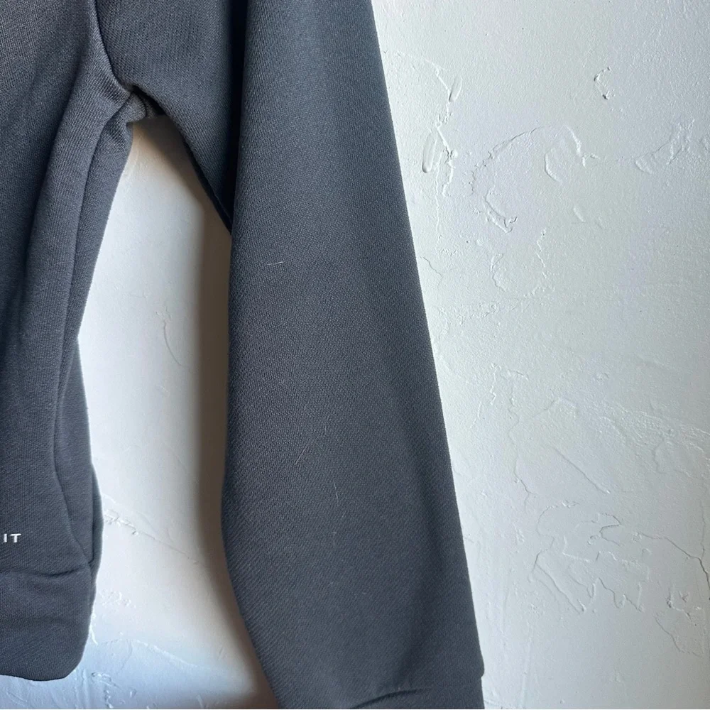 Nike Boys‎ Grey Pullover 1/2 Zip Sweatshirt with Pocket No Hood Size S